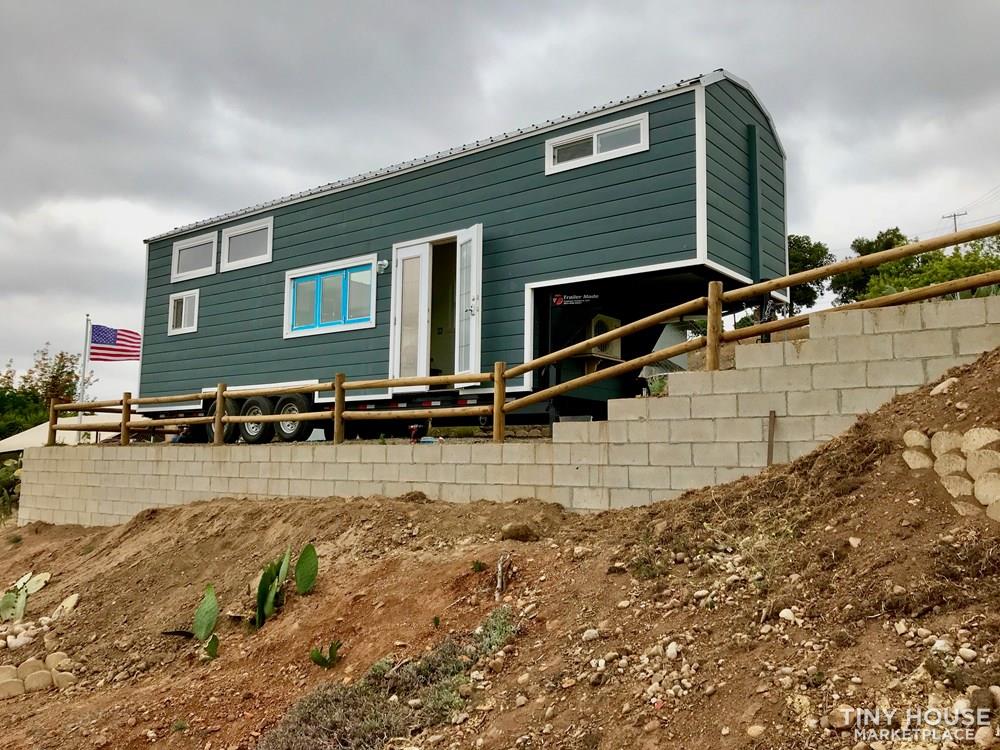 You are currently viewing Gooseneck Tiny Homes Guide (Includes Photos & Videos)
