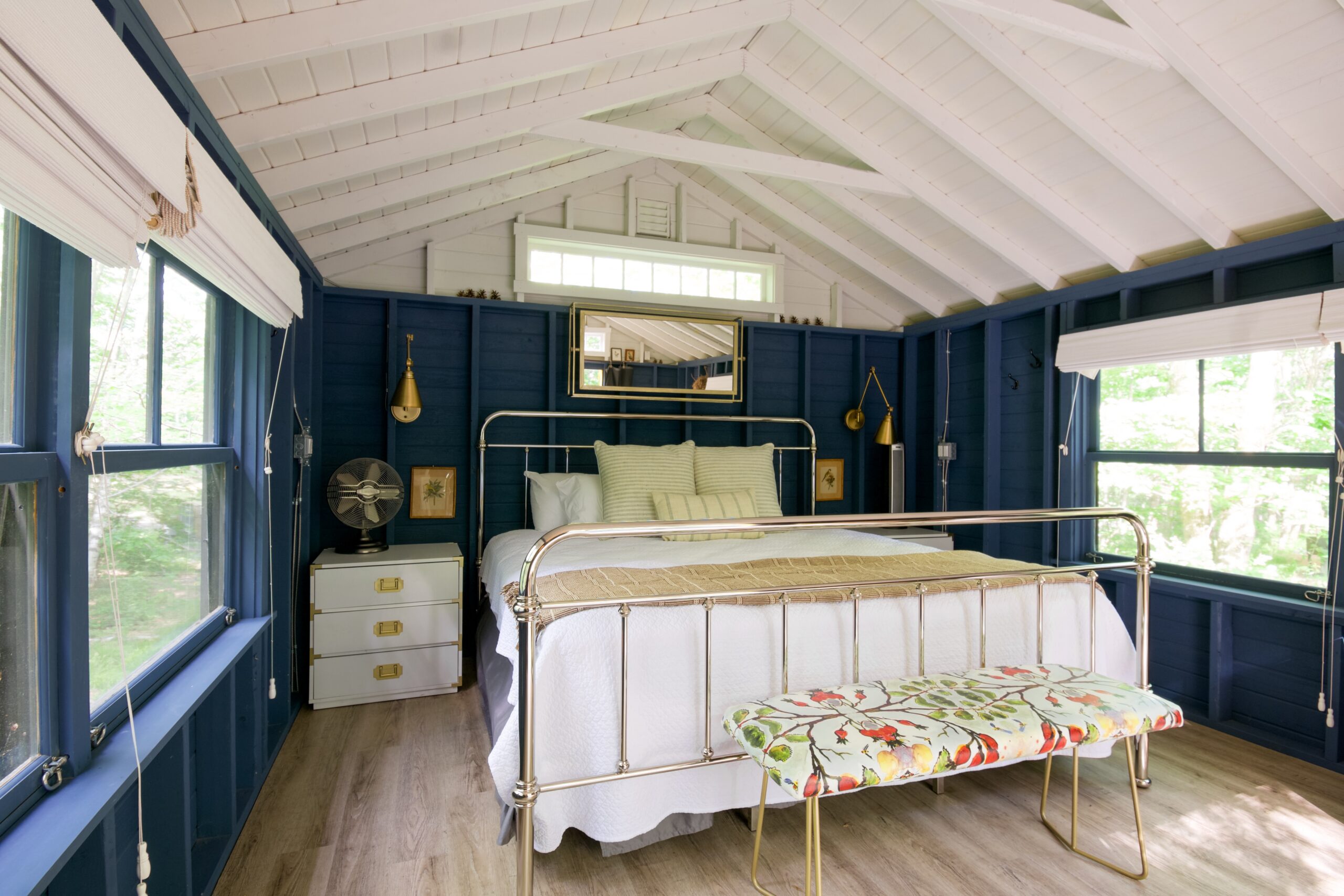 A bedroom in a tiny house