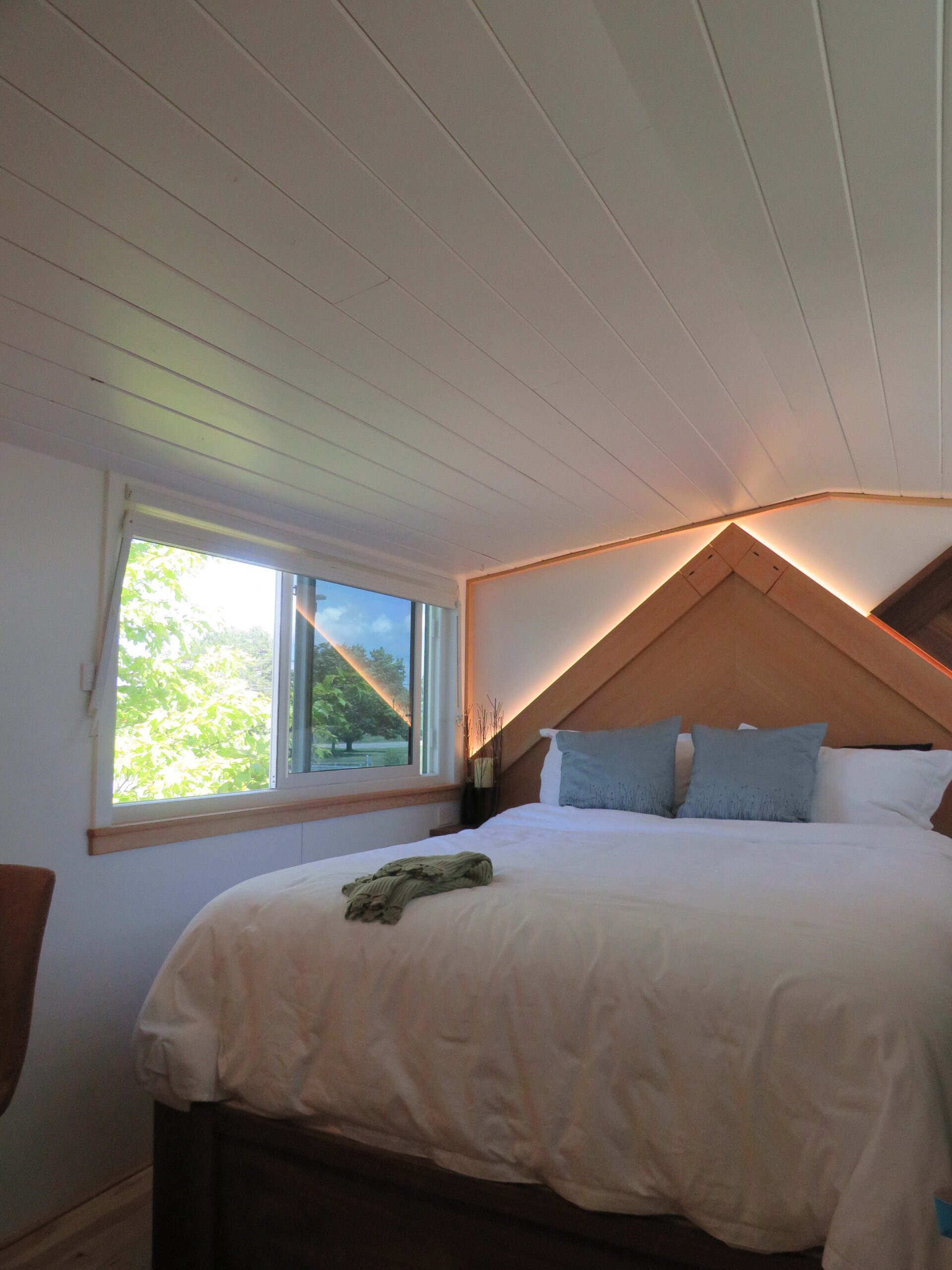 Master-bedroom-loft-shot-fritz-home